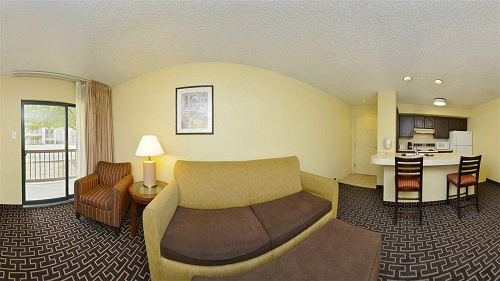 Americas Best Value Inn & Suites Extended Stay - Талса Экстерьер фото