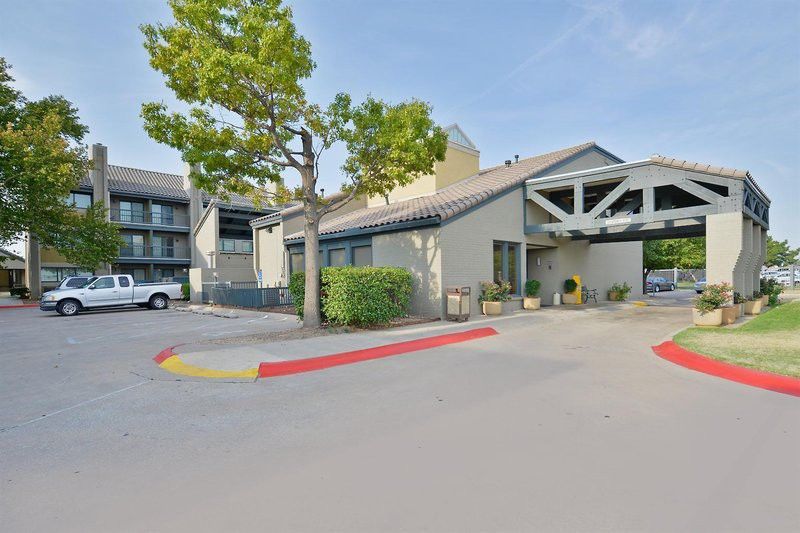 Americas Best Value Inn & Suites Extended Stay - Талса Экстерьер фото