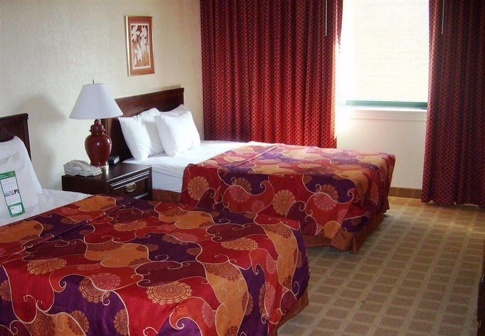 Americas Best Value Inn & Suites Extended Stay - Талса Экстерьер фото